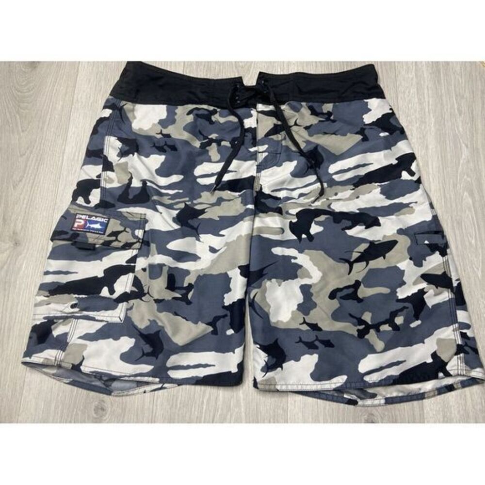 Pelagic Boardshorts Men 36x9.5 Gray Camo Fishing‎ Swim Suit Shorts Cargo Surf